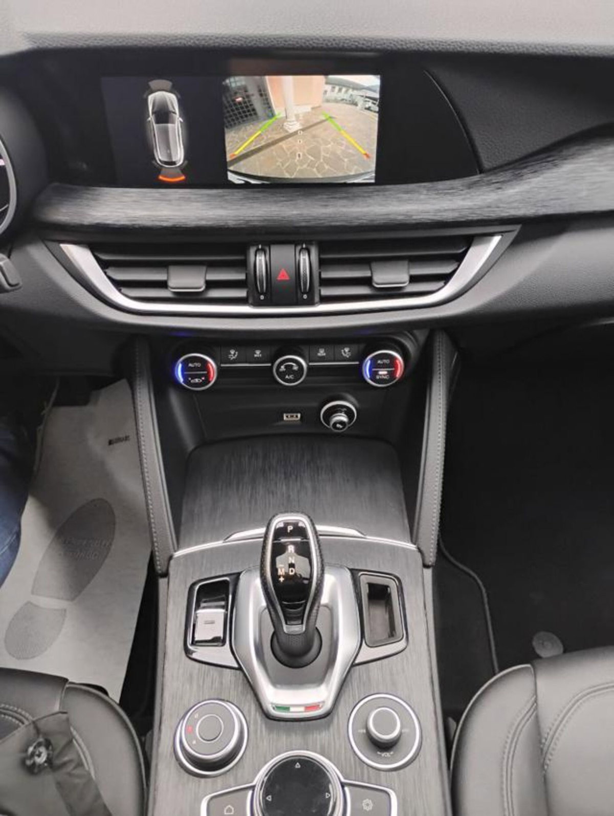 Alfa Romeo Stelvio Stelvio 2.2 Turbodiesel 190 CV AT8 Q4 Sprint (11)