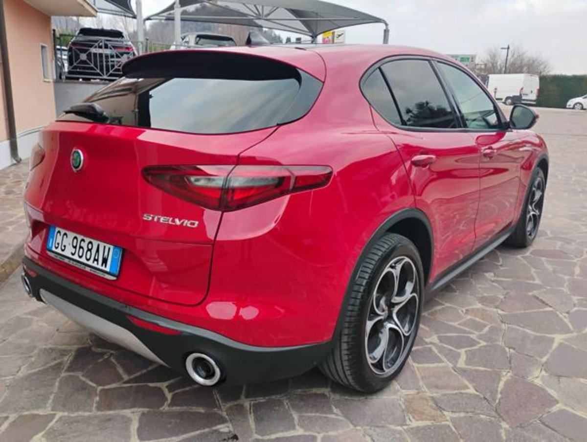 Alfa Romeo Stelvio Stelvio 2.2 Turbodiesel 190 CV AT8 Q4 Sprint (3)