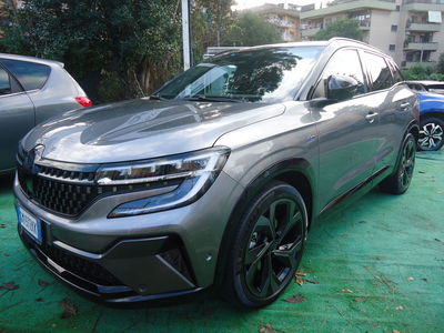 Renault Austral 1.2 full hybrid Iconic Esprit Alpine 200cv auto usata