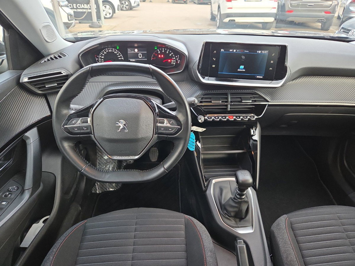 Peugeot 2008 PureTech 130 S&S Active (10)