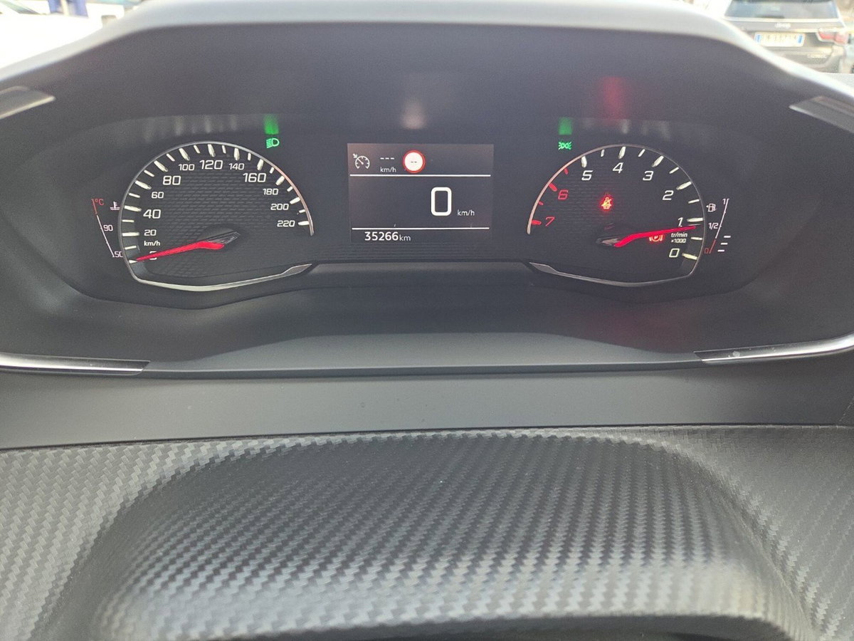 Peugeot 2008 PureTech 130 S&S Active (12)