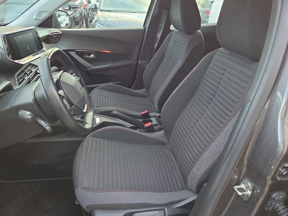 Peugeot 2008 PureTech 130 S&S Active (8)