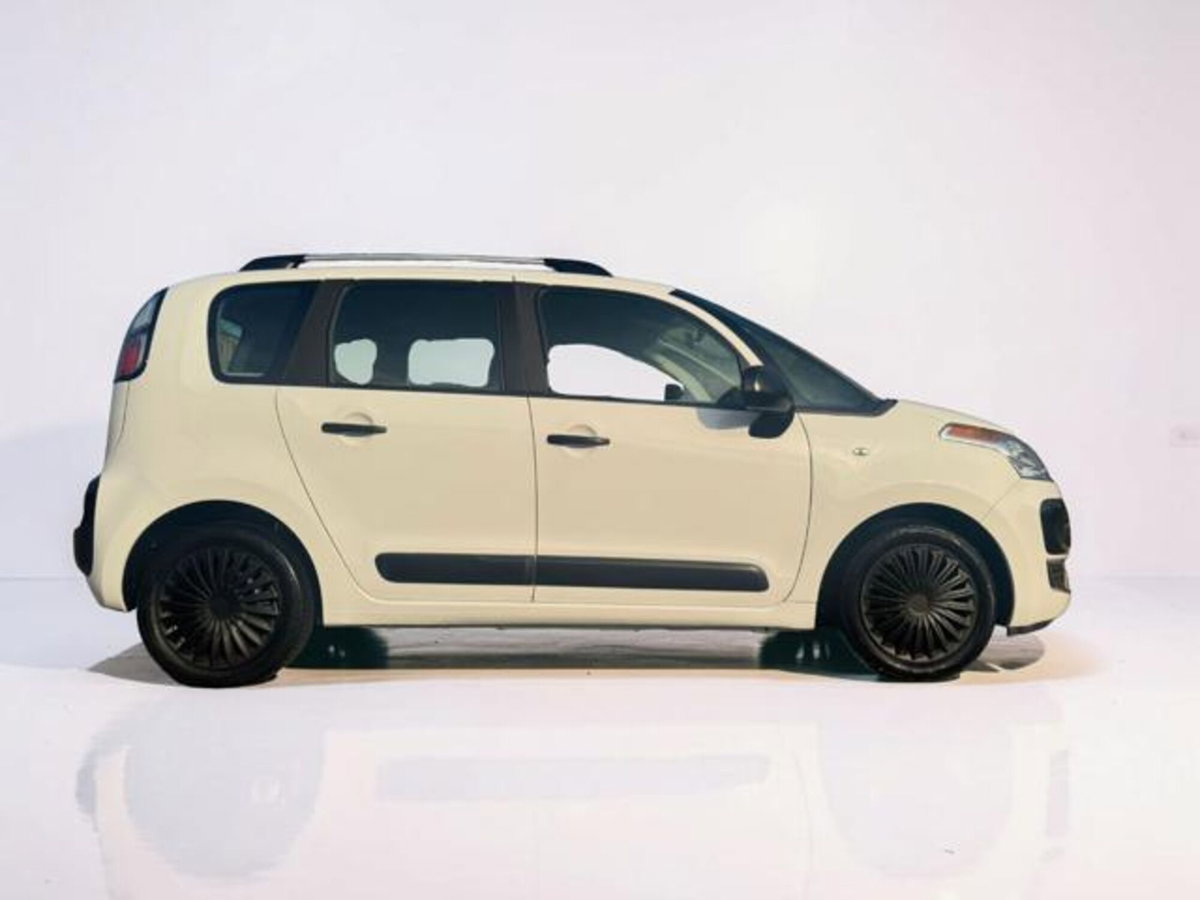 Citroen C3 1.6 HDi 90 Exclusive (5)