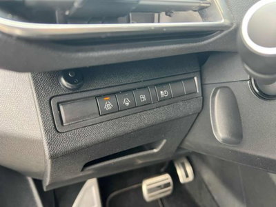 Peugeot 3008 Hybrid 225 e-EAT8 GT (10)