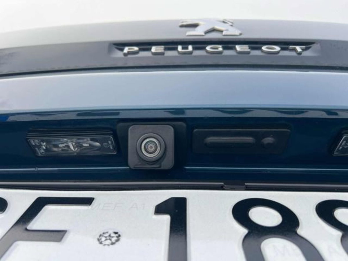 Peugeot 3008 Hybrid 225 e-EAT8 GT (13)