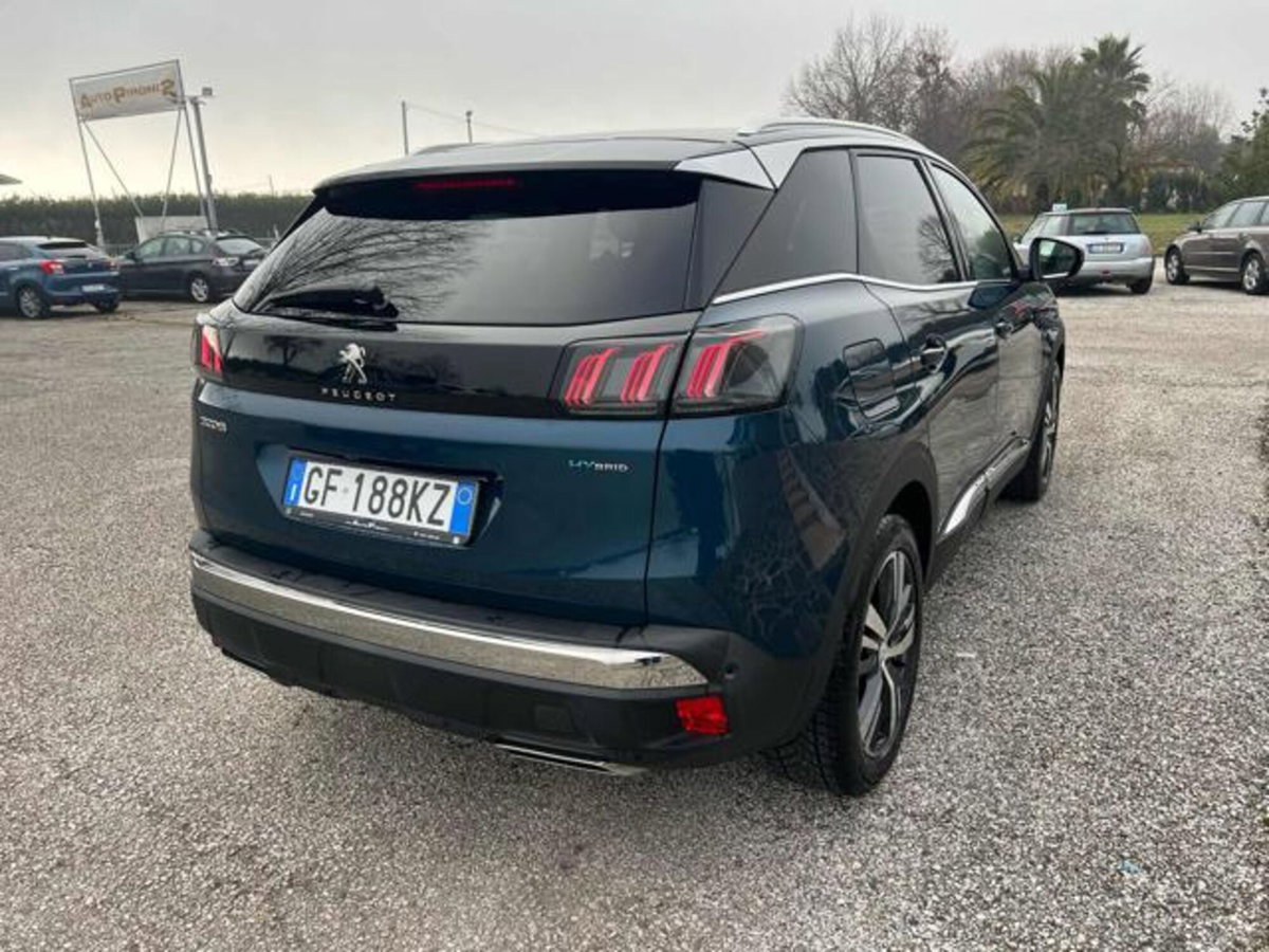 Peugeot 3008 Hybrid 225 e-EAT8 GT (4)
