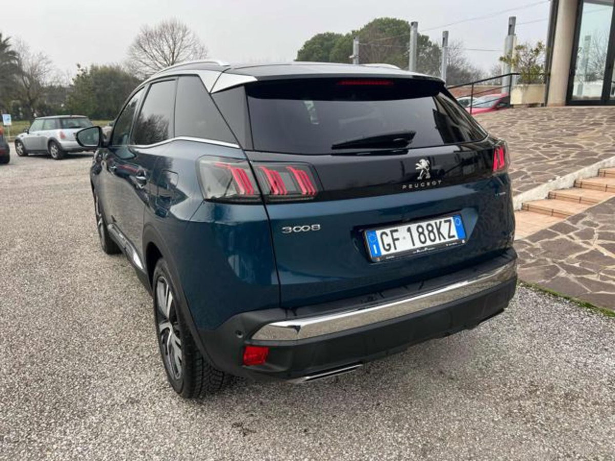 Peugeot 3008 Hybrid 225 e-EAT8 GT (5)