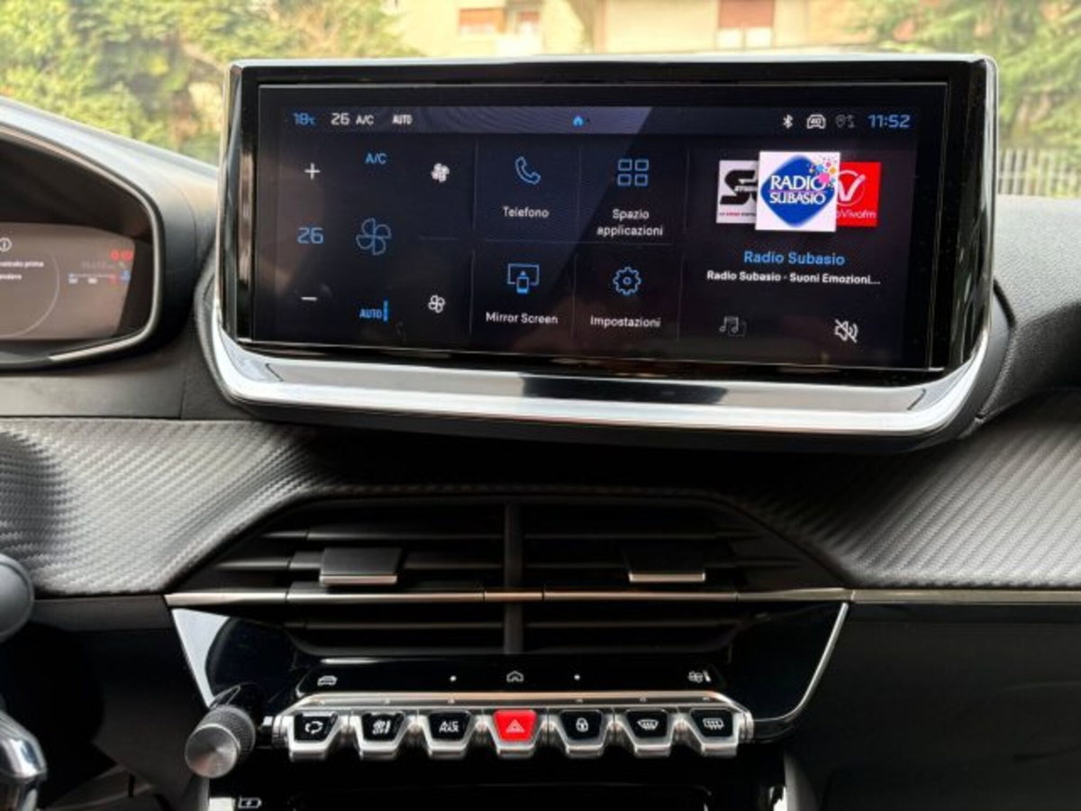 Peugeot 208 PureTech 100 Stop&Start 5 porte Allure (10)