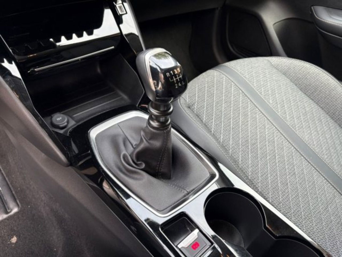 Peugeot 208 PureTech 100 Stop&Start 5 porte Allure (11)