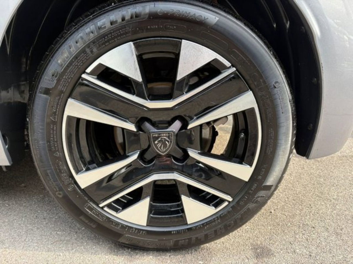 Peugeot 208 PureTech 100 Stop&Start 5 porte Allure (15)