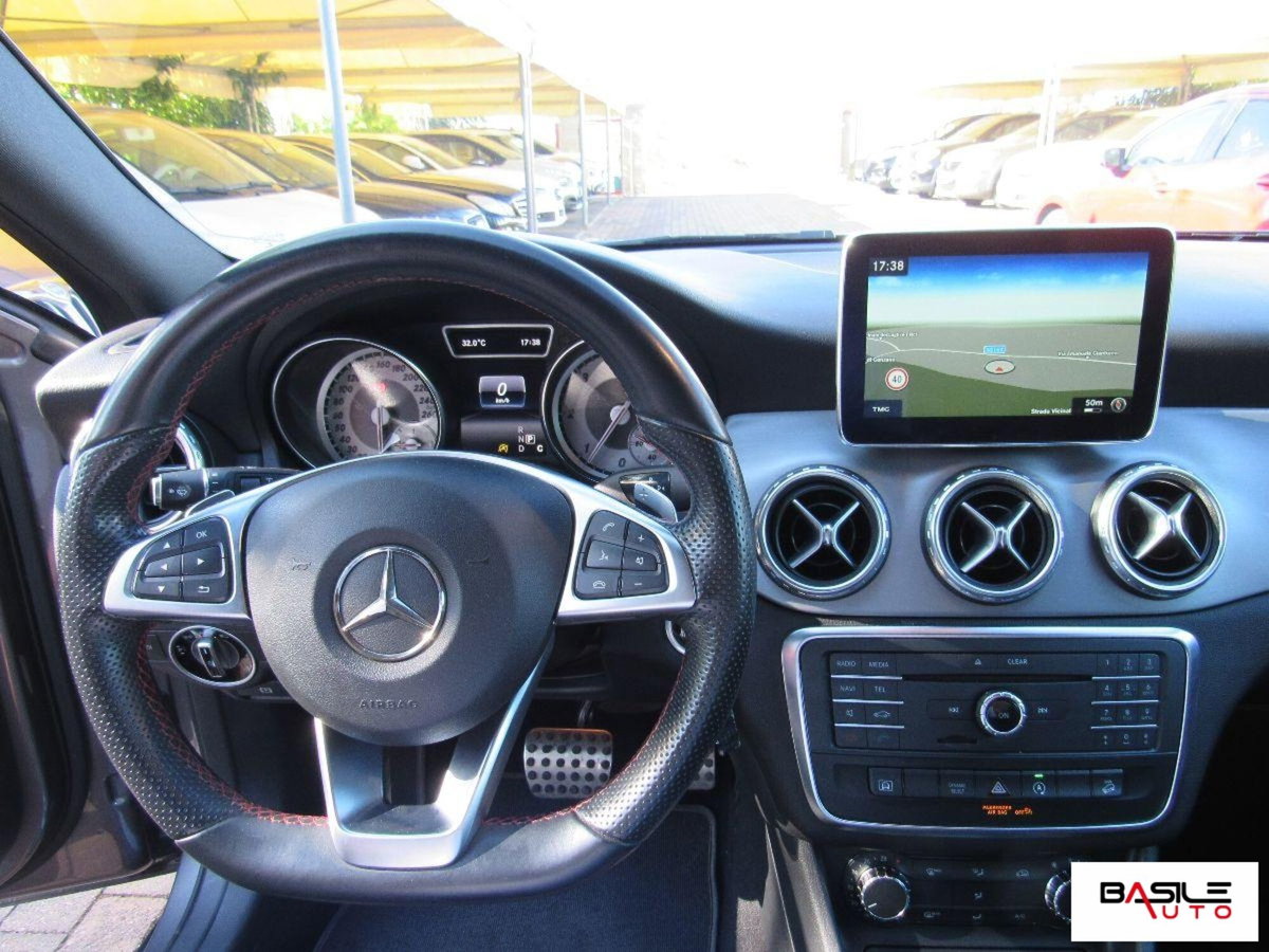 Mercedes-Benz GLA SUV 200 d Automatic 4Matic Business (10)