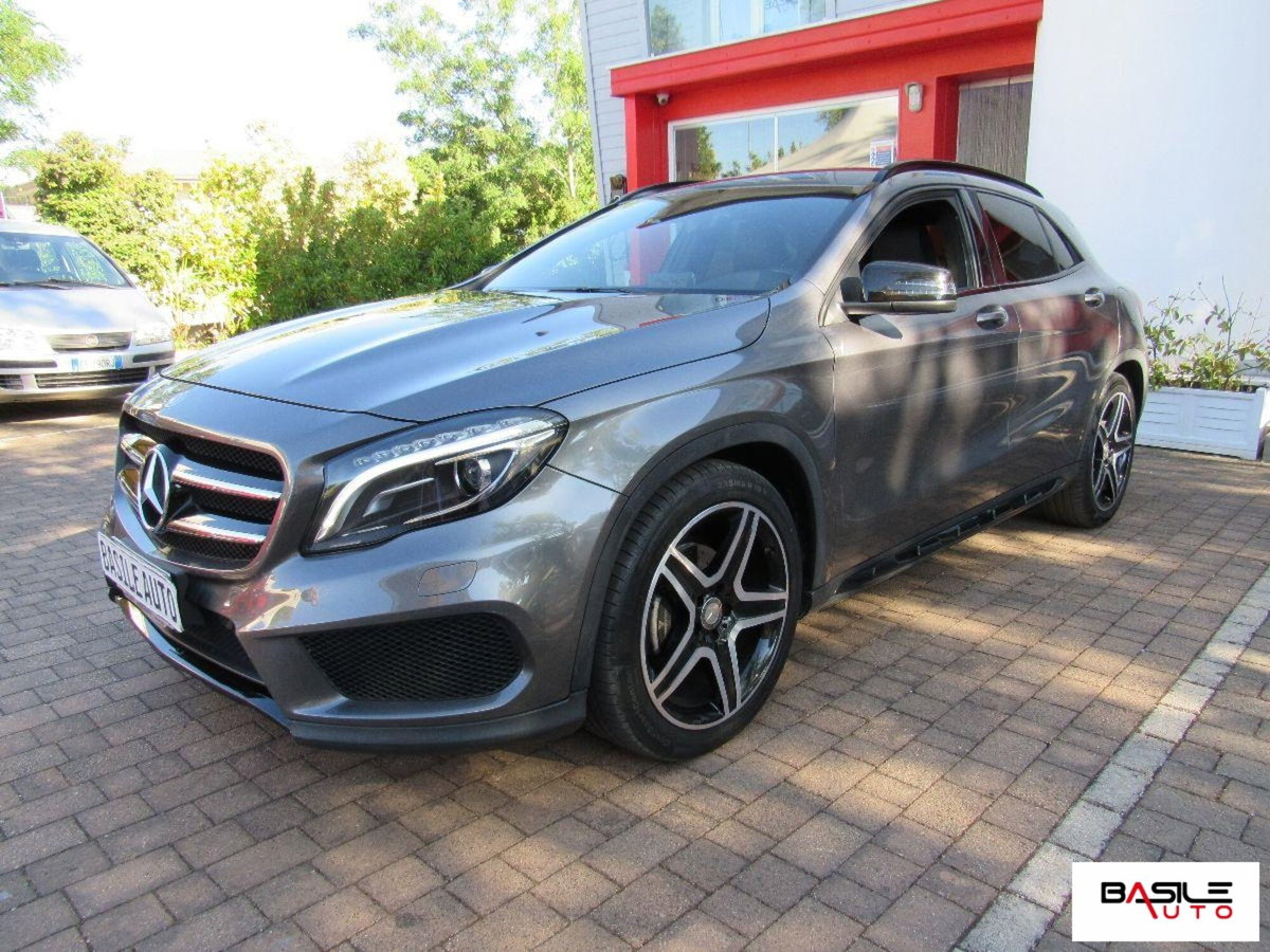 Mercedes-Benz GLA SUV 200 d Automatic 4Matic Business (2)
