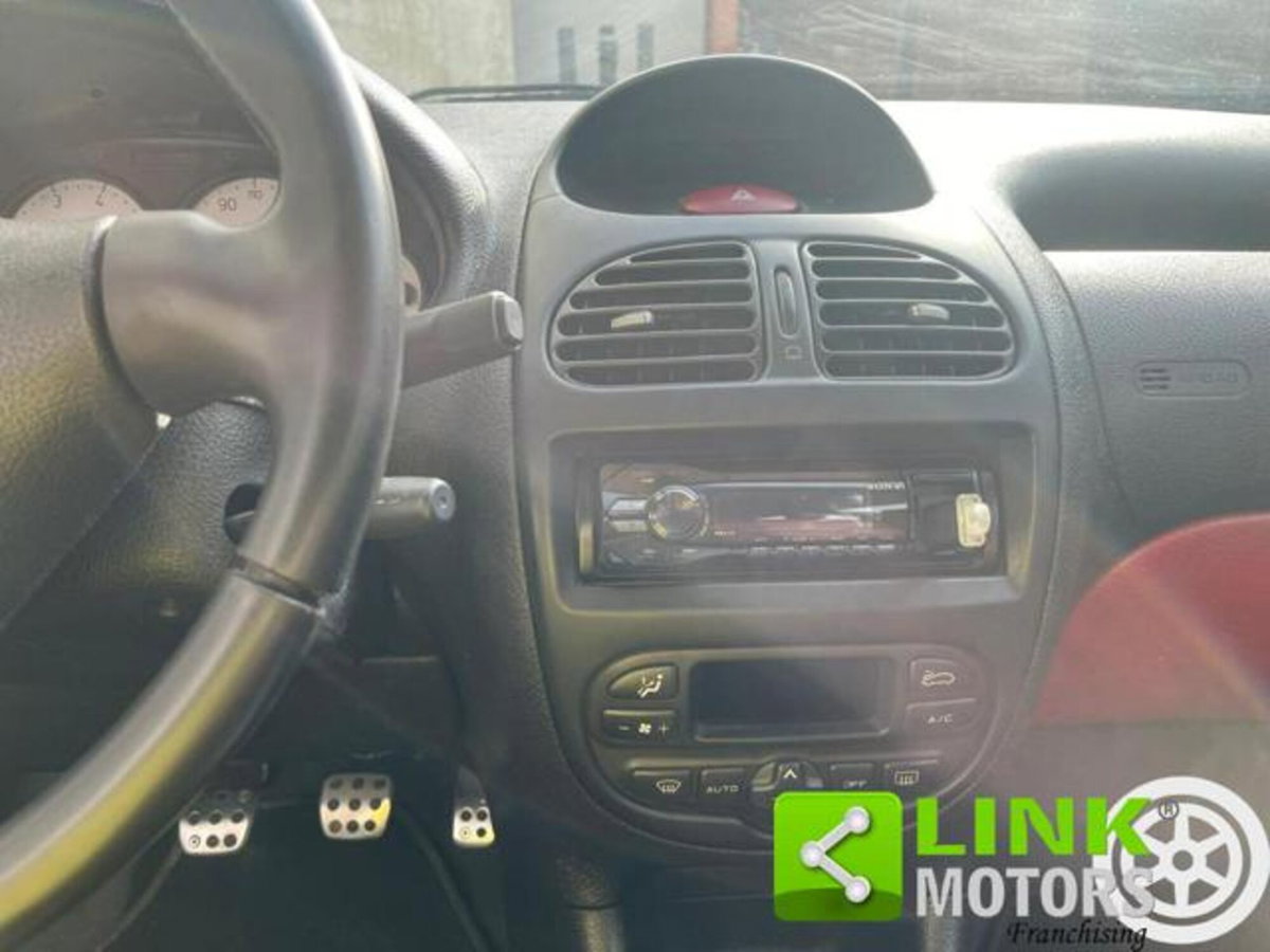 Peugeot 206 16V 3p. GT (12)