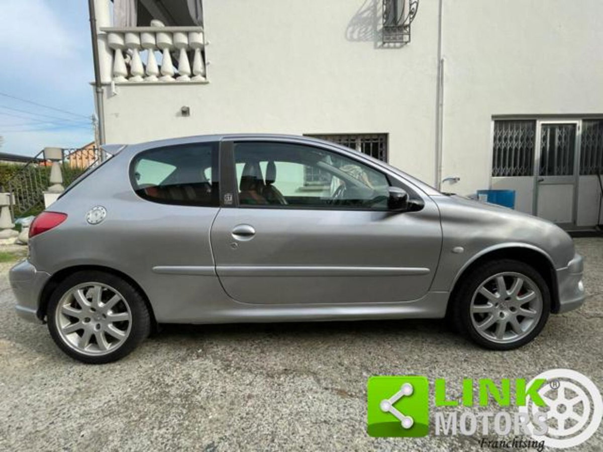Peugeot 206 16V 3p. GT (4)