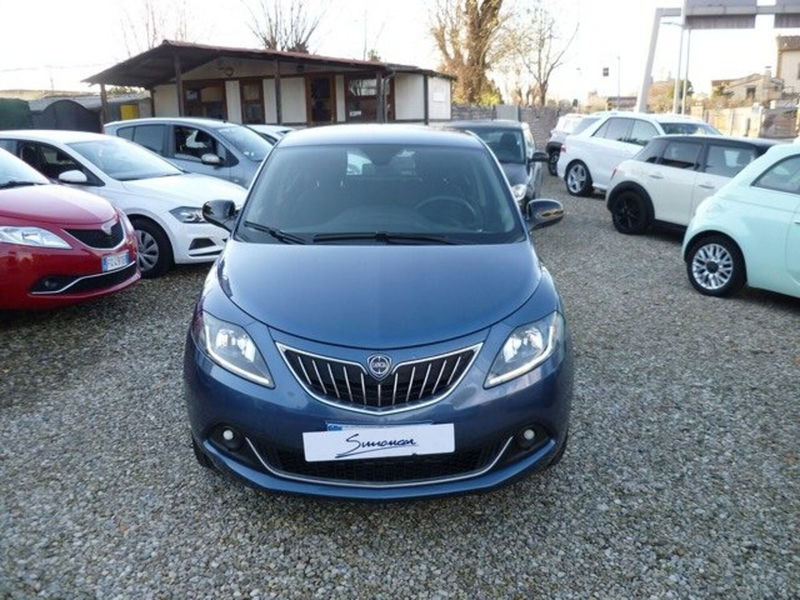 Lancia Ypsilon 1.0 FireFly 5 porte S&S Hybrid Ecochic Silver