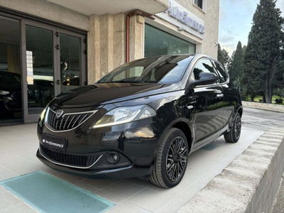 Lancia Ypsilon 1.0 FireFly 5 porte S&S Hybrid Gold Plus usata