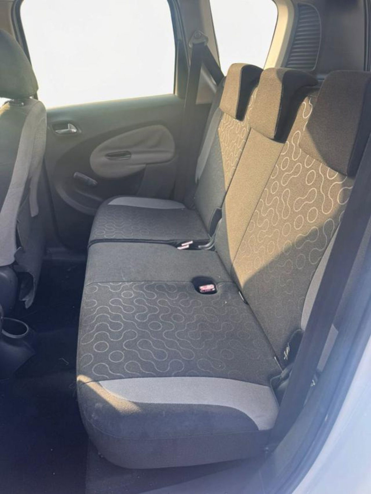 Citroen C3 1.6 HDi 90 Exclusive (13)