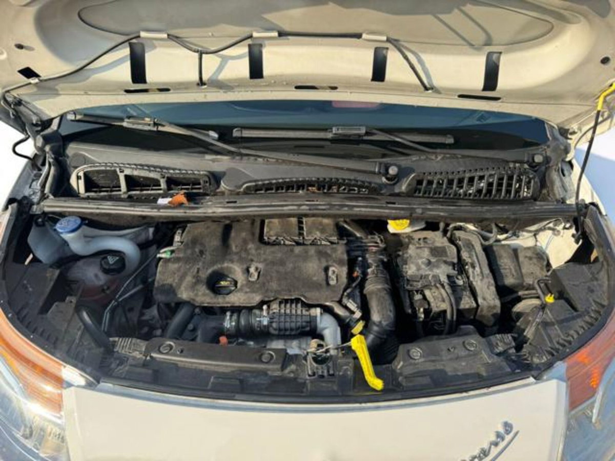 Citroen C3 1.6 HDi 90 Exclusive (3)