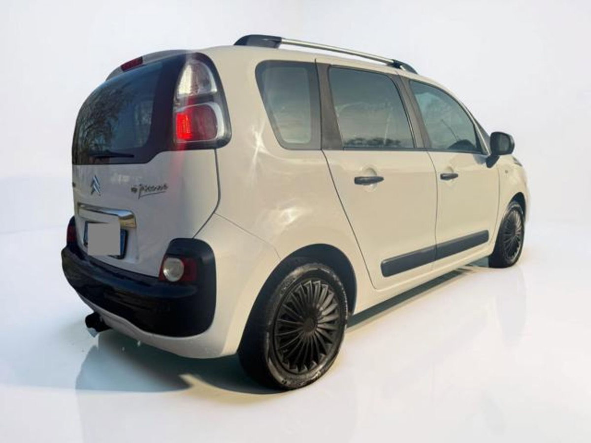 Citroen C3 1.6 HDi 90 Exclusive (6)