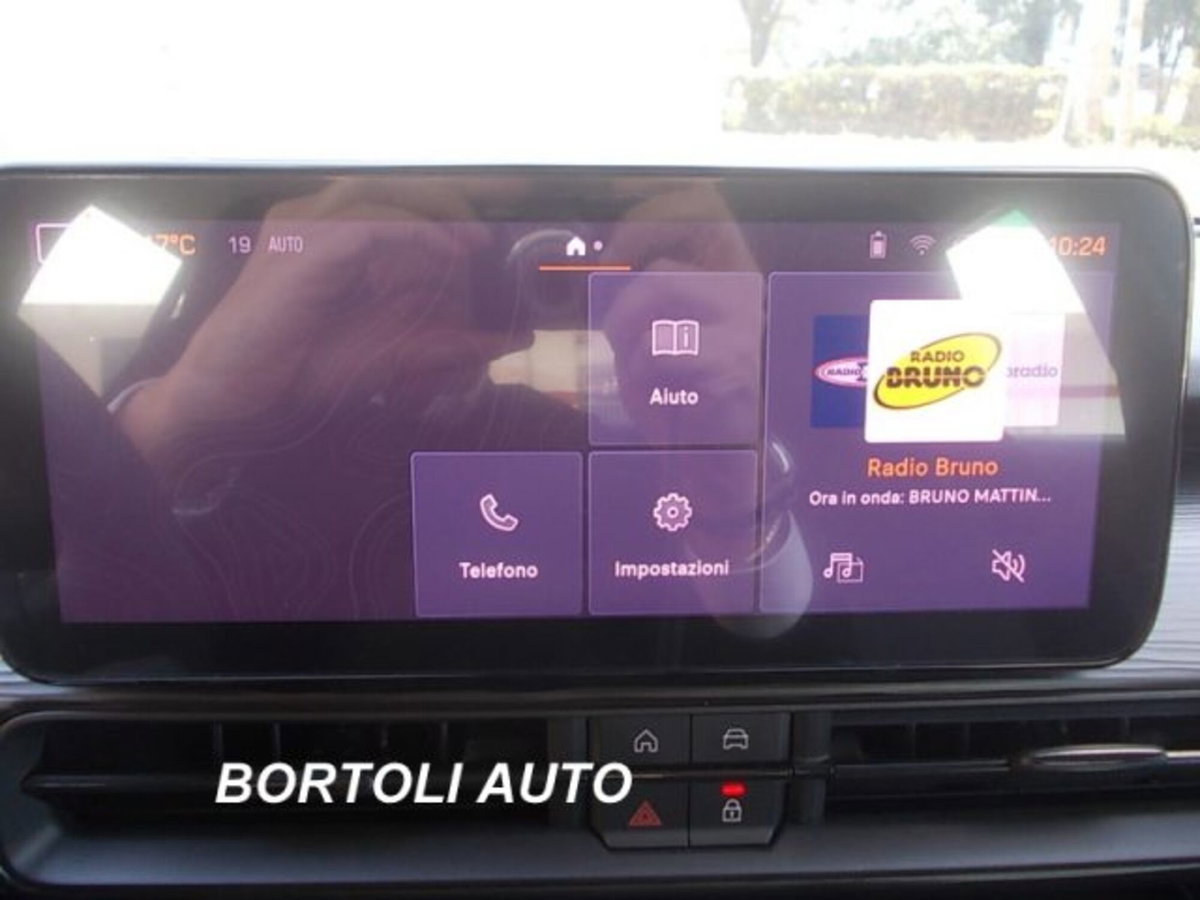 Jeep Avenger 1.2 turbo Summit fwd 100cv (16)
