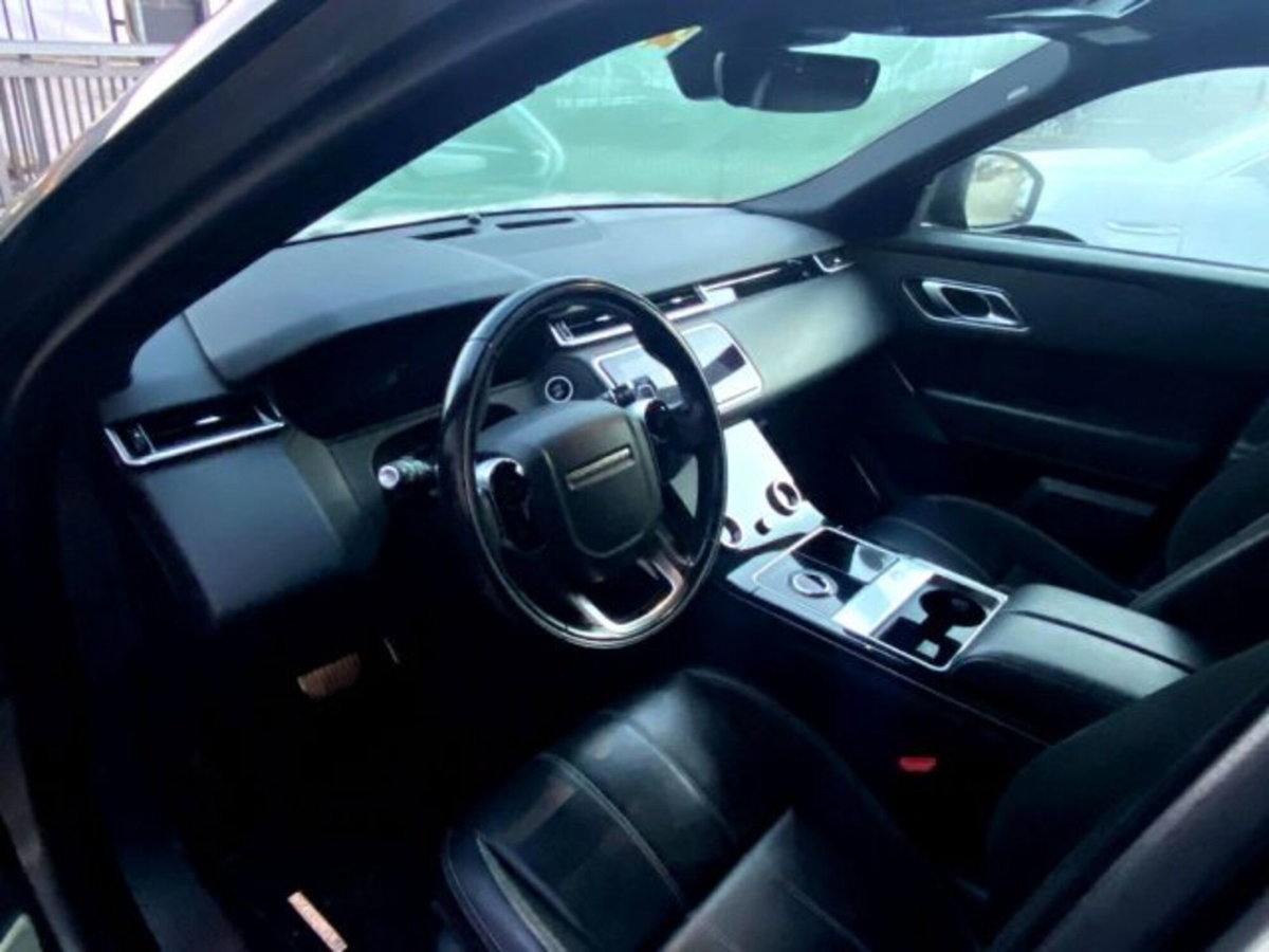 Land Rover Range Rover Velar 2.0 Si4 300 CV R-Dynamic SE (15)