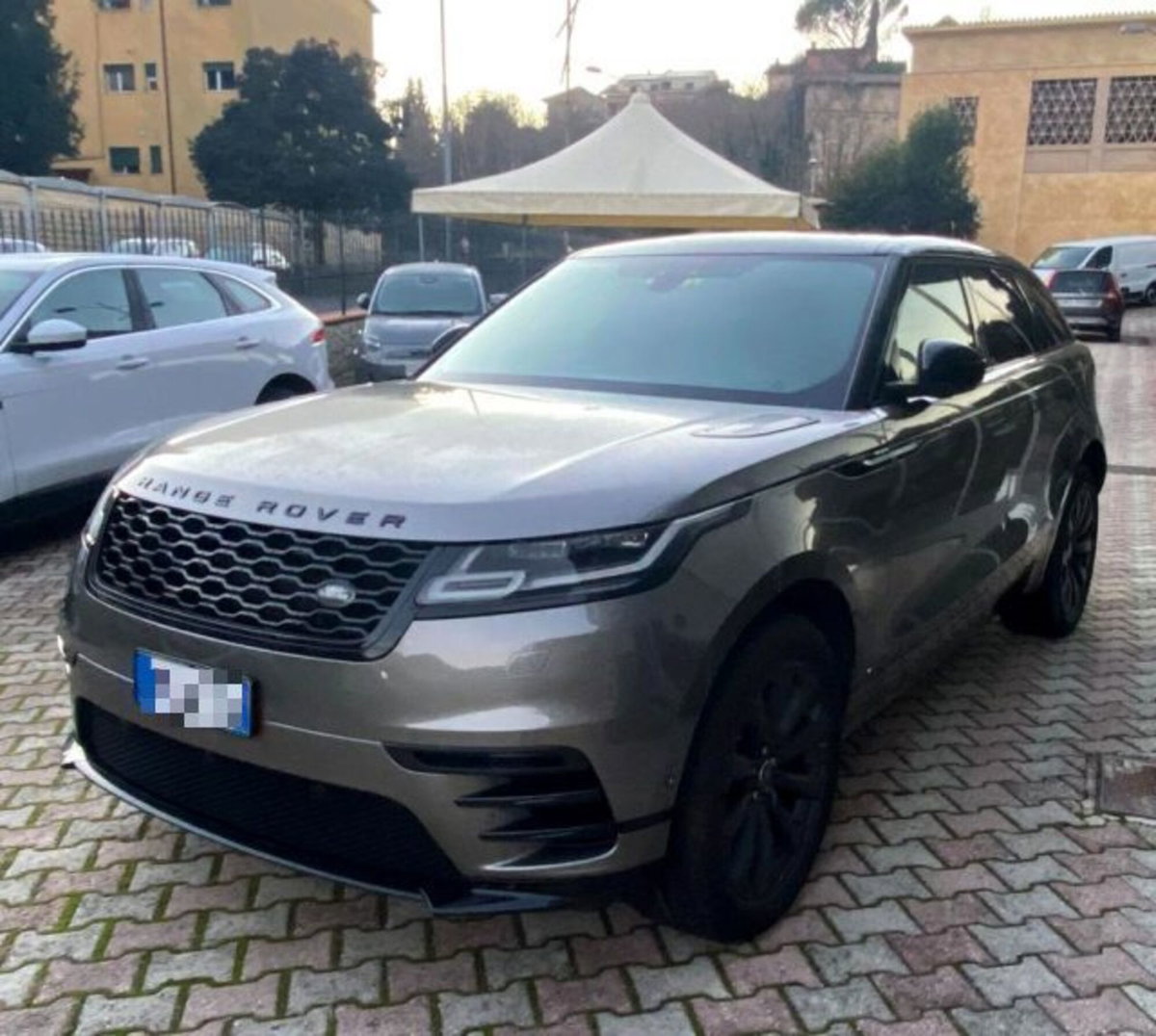 Land Rover Range Rover Velar 2.0 Si4 300 CV R-Dynamic SE (16)