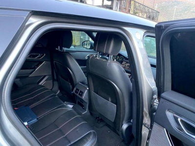 Land Rover Range Rover Velar 2.0 Si4 300 CV R-Dynamic SE (2)