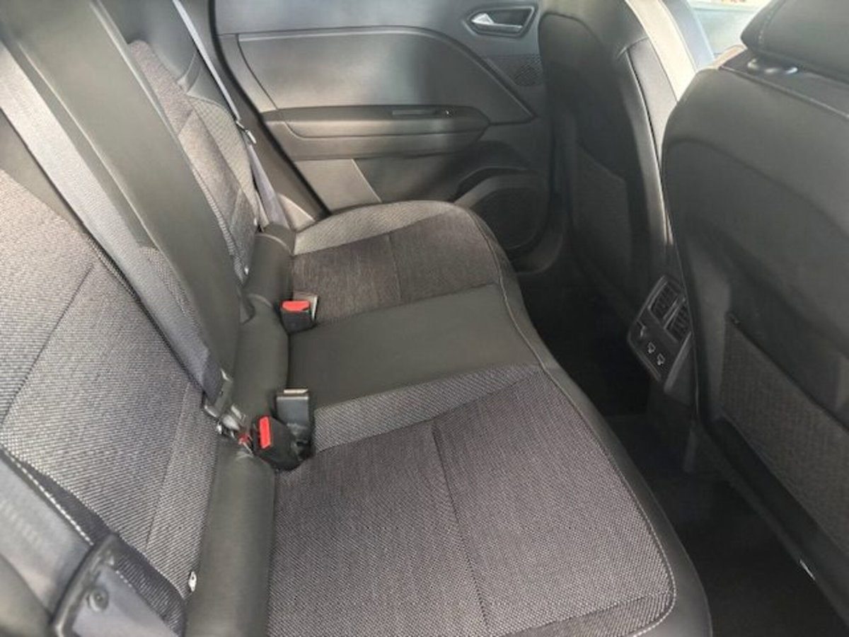 Renault Captur TCe 90 CV Techno (9)