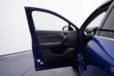 Renault Captur 1.0 tce Techno 90cv (9)