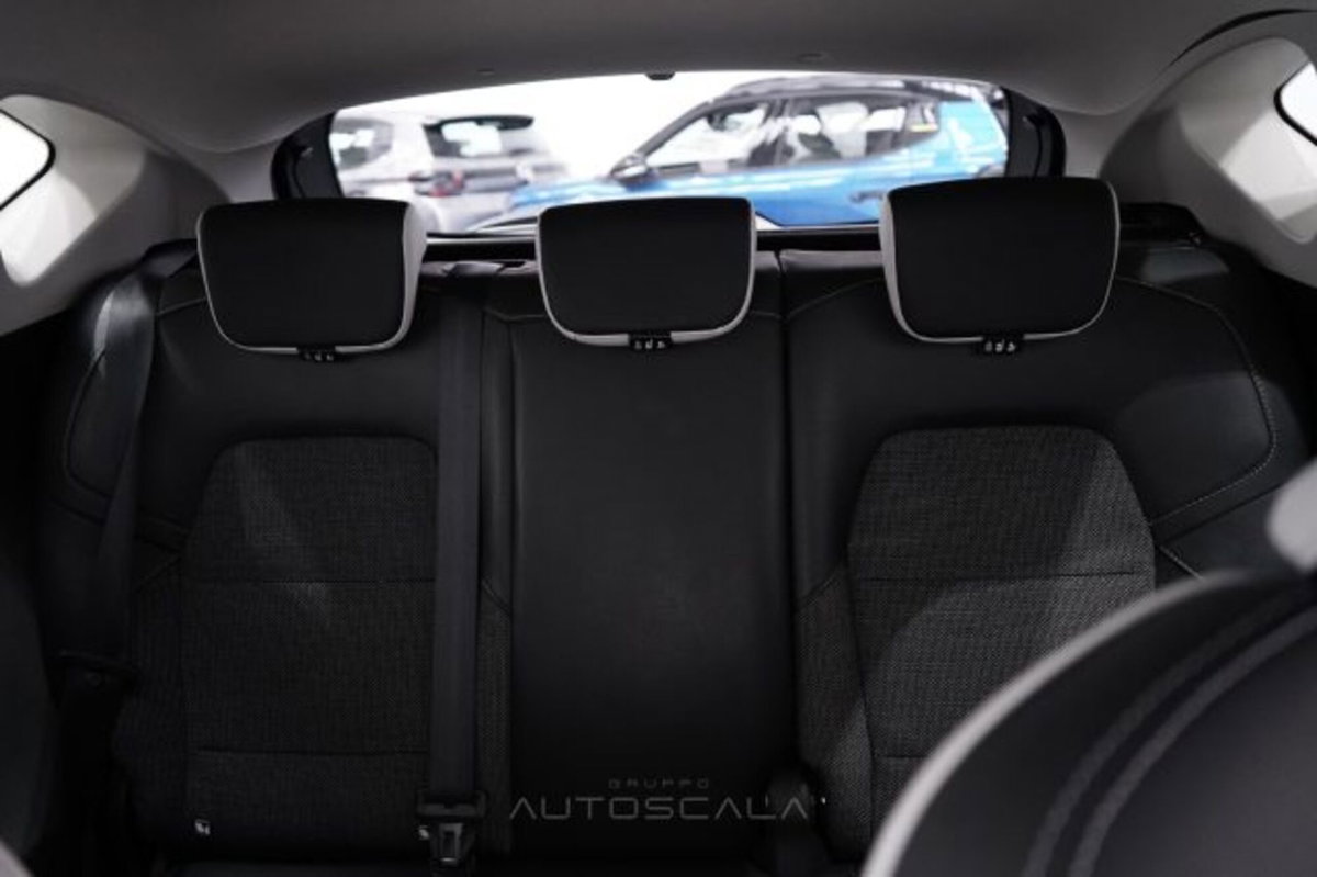 Renault Captur 1.0 tce Techno 90cv (19)