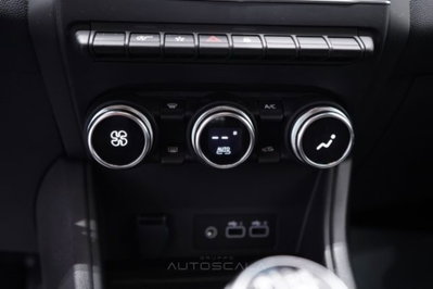 Renault Captur 1.0 tce Techno 90cv (16)