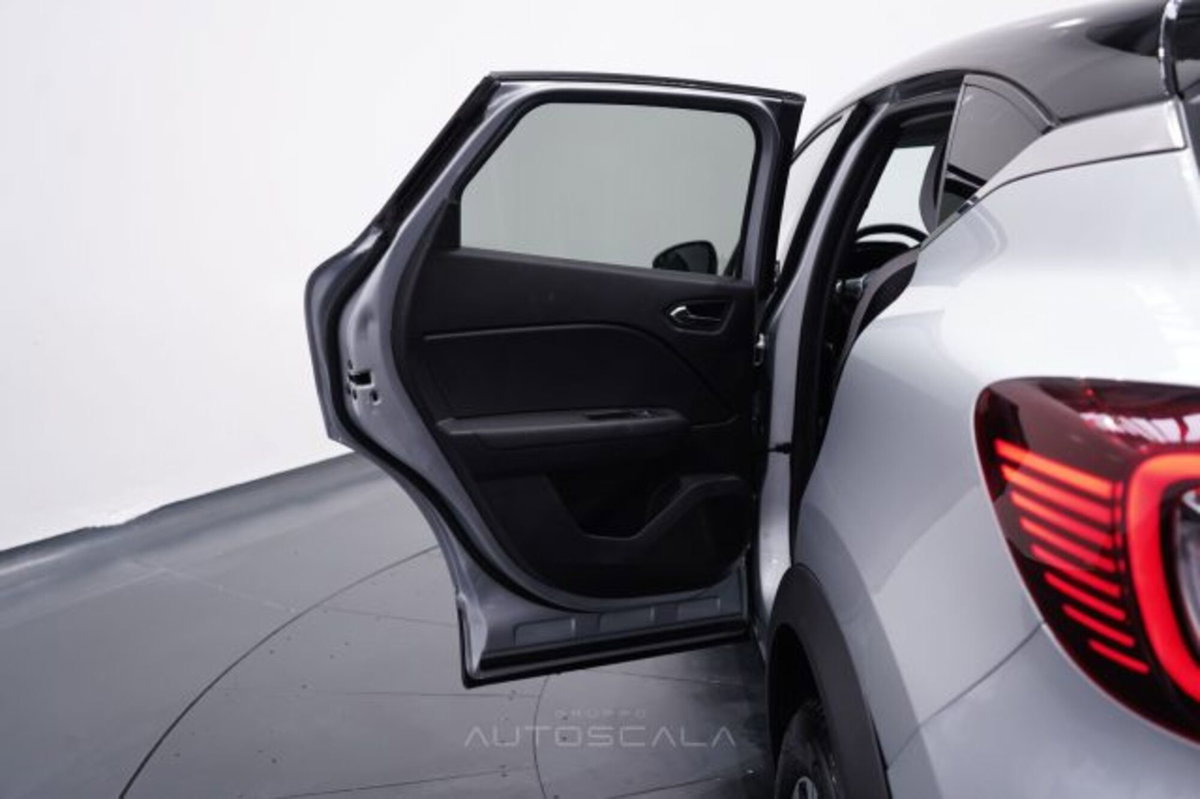 Renault Captur 1.0 tce Techno 90cv (19)