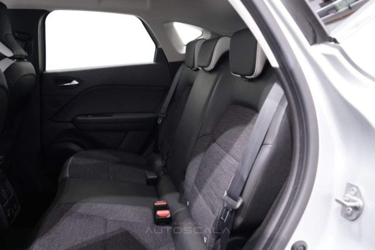 Renault Captur 1.0 tce Techno 90cv (20)