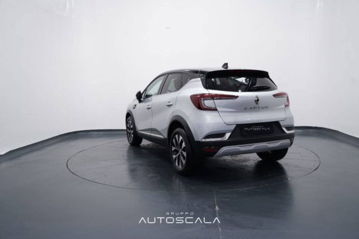 Renault Captur 1.0 tce Techno 90cv (3)