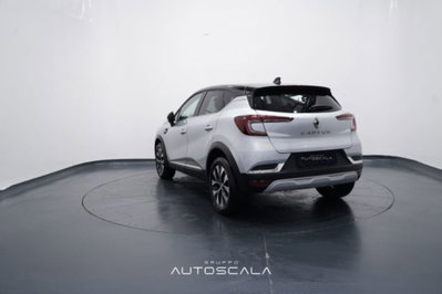 Renault Captur 1.0 tce Techno 90cv (3)