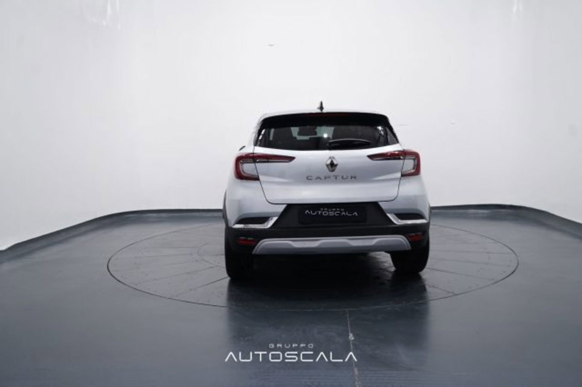 Renault Captur 1.0 tce Techno 90cv (4)