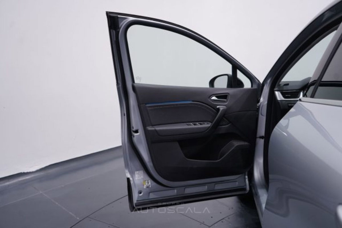 Renault Captur 1.0 tce Techno 90cv (8)