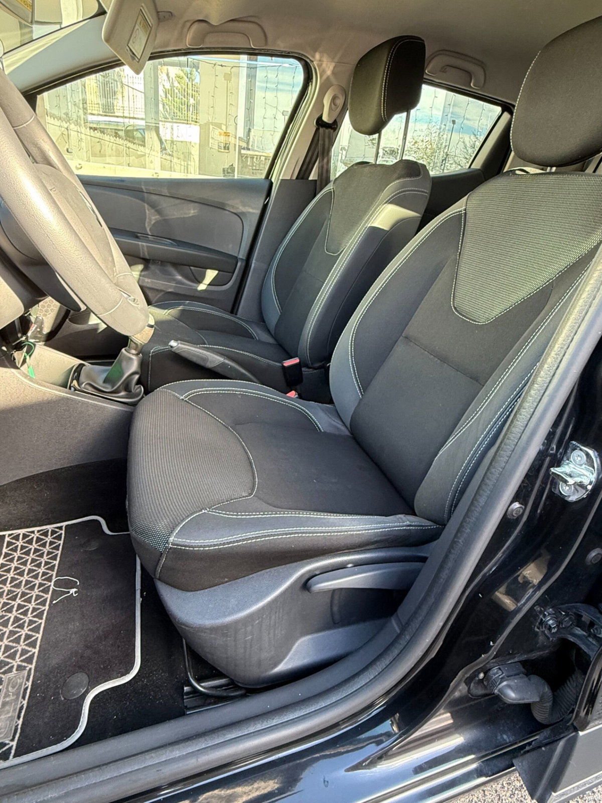 Renault Clio dCi 8V 75CV Start&Stop 5 porte Energy Zen (12)