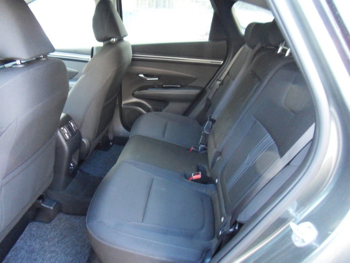 Hyundai Tucson 1.6 t-gdi 48V Xline 2wd dct (11)