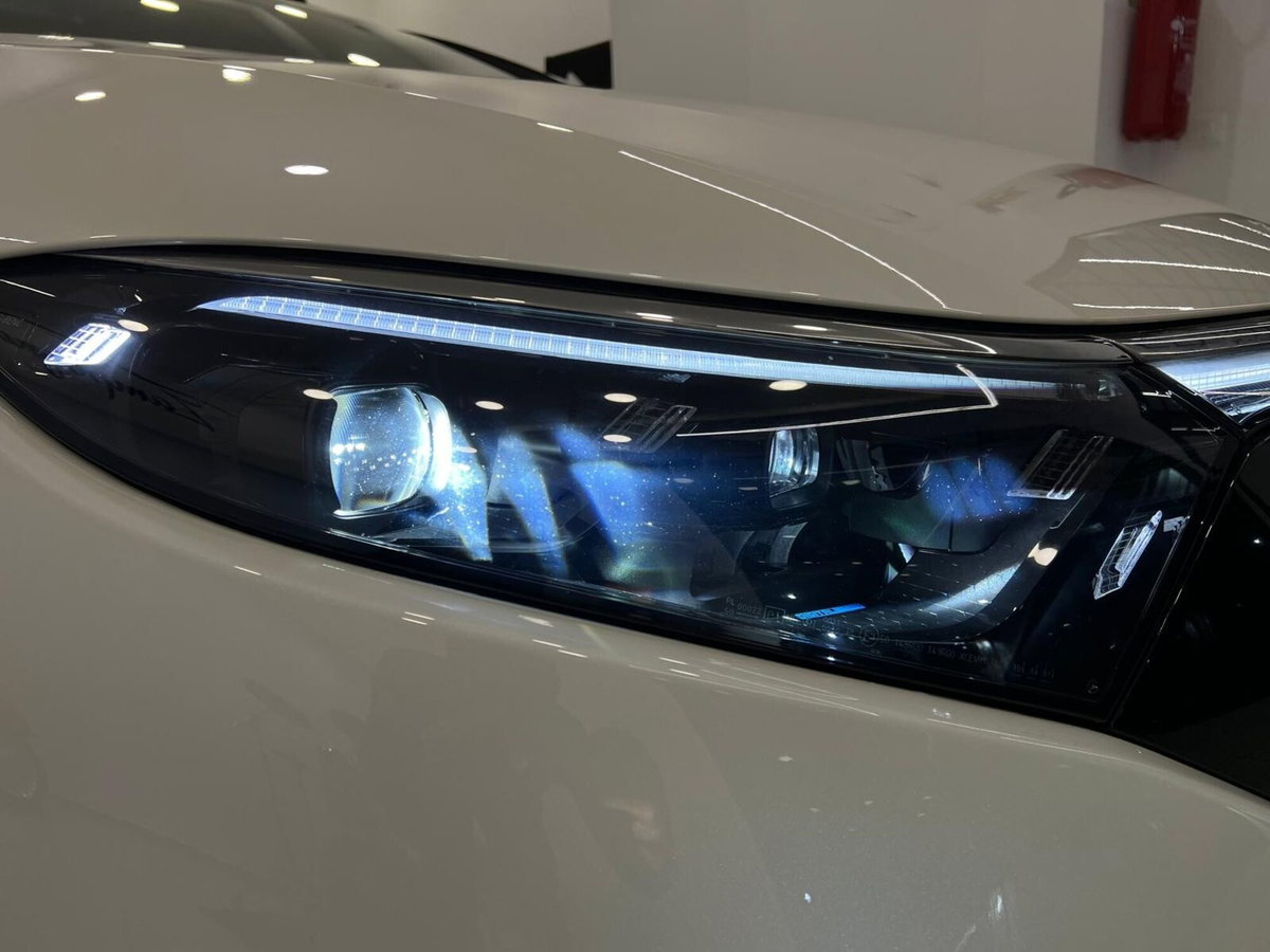 Mercedes-Benz EQS 350 Luxury (10)