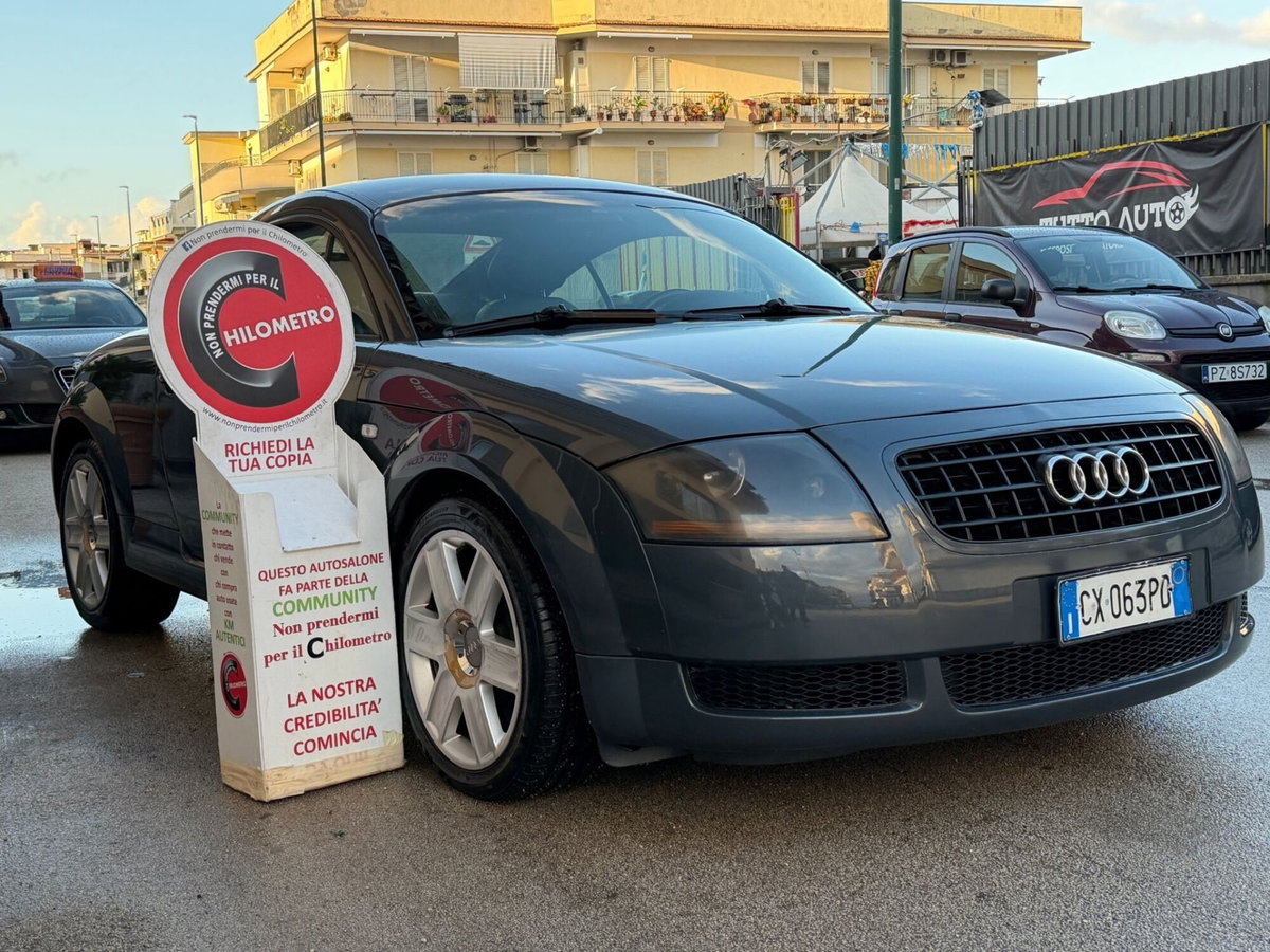Audi TT Coupé 1.8 T 20V 179 CV cat (2)
