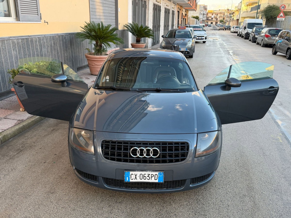Audi TT Coupé 1.8 T 20V 179 CV cat (9)