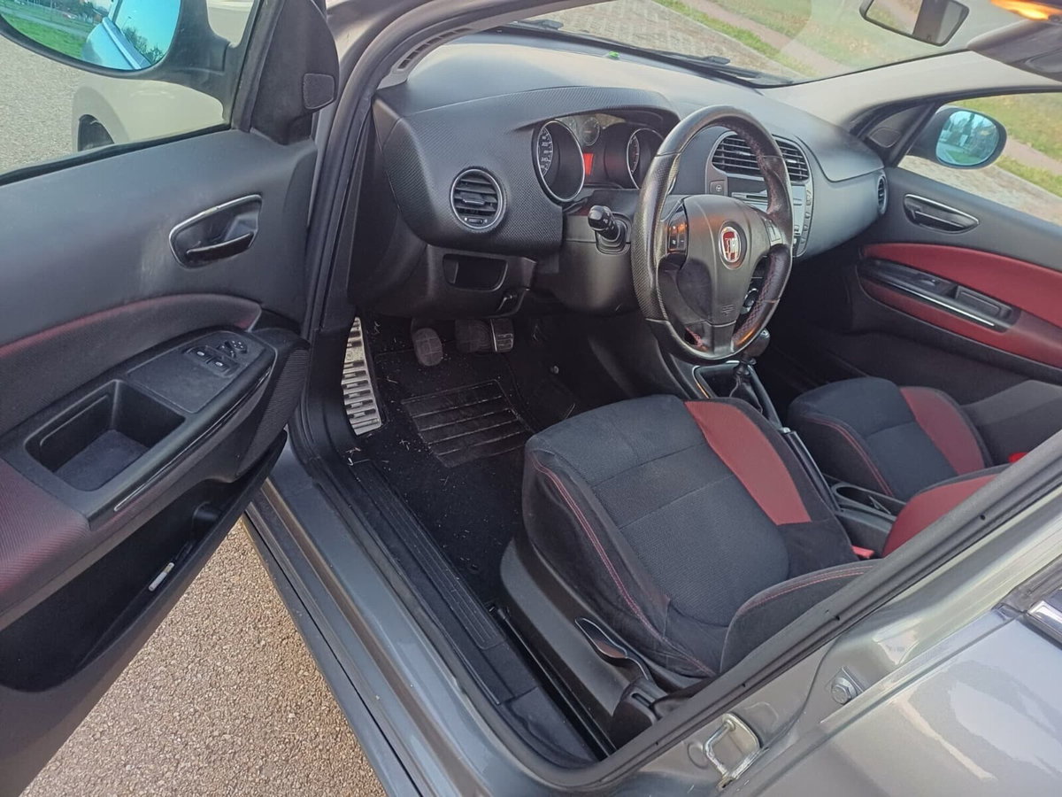 Fiat Bravo 1.6 MJT 105 CV DPF Emotion (6)