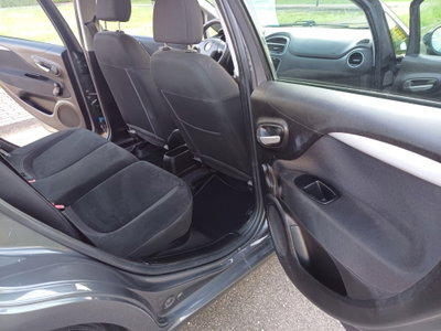 Fiat Punto 1.3 MJT II S&S 95 CV 5 porte Lounge (13)