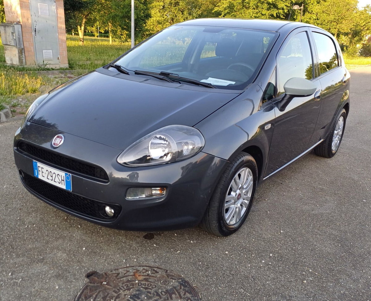 Fiat Punto 1.3 MJT II S&S 95 CV 5 porte Lounge (17)