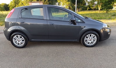 Fiat Punto 1.3 MJT II S&S 95 CV 5 porte Lounge (4)