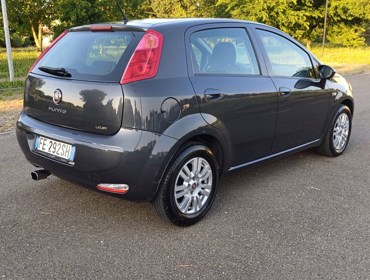 Fiat Punto 1.3 MJT II S&S 95 CV 5 porte Lounge (7)