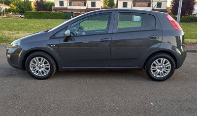 Fiat Punto 1.3 MJT II S&S 95 CV 5 porte Lounge (8)