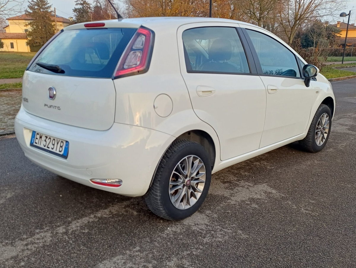 Fiat Punto 1.4 8V 5 porte Natural Power Pop (11)
