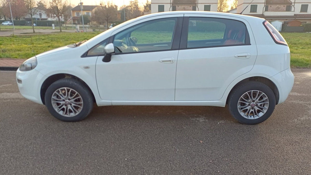 Fiat Punto 1.4 8V 5 porte Natural Power Pop (6)